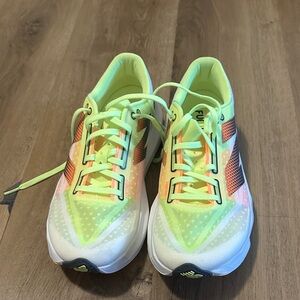 New balance Neon Rebel Fuelcell athletic running shoes